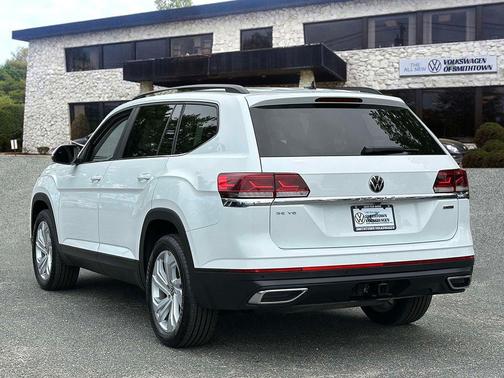 2022 Volkswagen Atlas 3.6L SE w/Technology