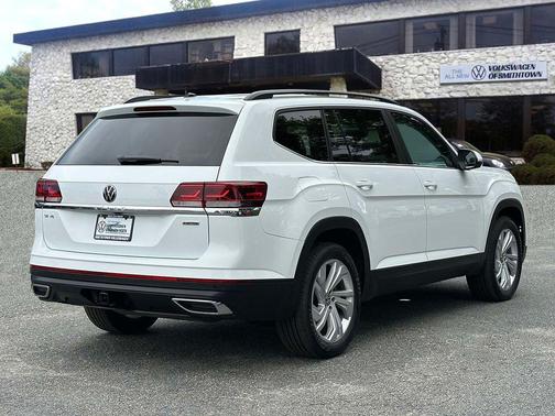 2022 Volkswagen Atlas 3.6L SE w/Technology