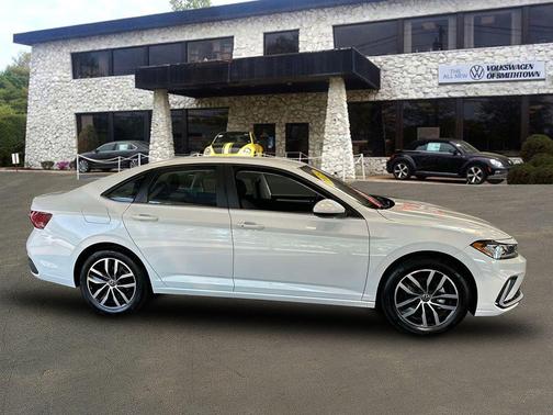 2025 Volkswagen Jetta 1.5T SE