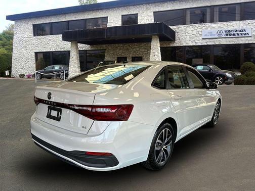 2025 Volkswagen Jetta 1.5T SE