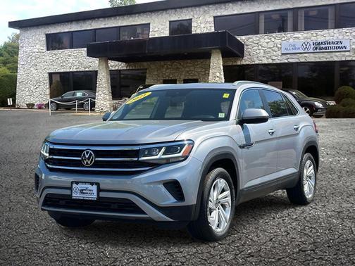 Silver Metallic 2021 Volkswagen Atlas Cross Sport 3.6L V6 SEL