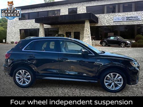 2024 Audi Q3 Premium 45 TFSI S line quattro Tiptronic