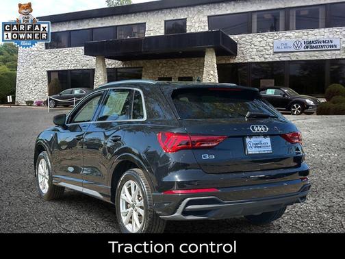 2024 Audi Q3 Premium 45 TFSI S line quattro Tiptronic