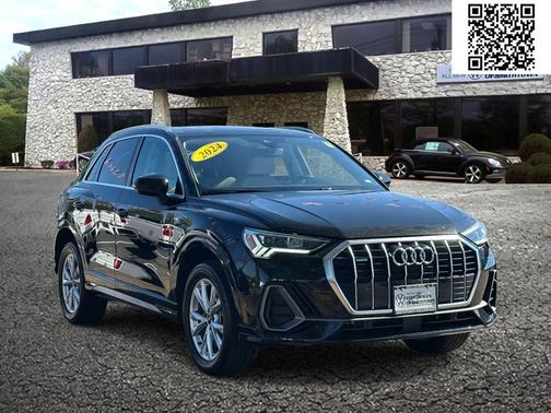 2024 Audi Q3 Premium 45 TFSI S line quattro Tiptronic