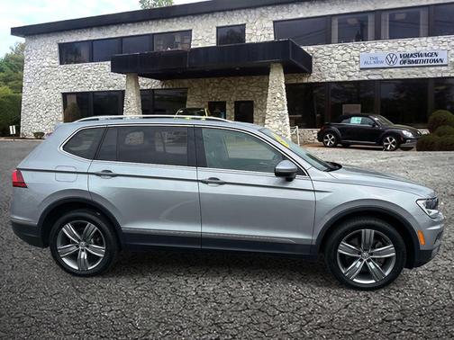Platinum Gray Metallic 2021 Volkswagen Tiguan 2.0T SEL