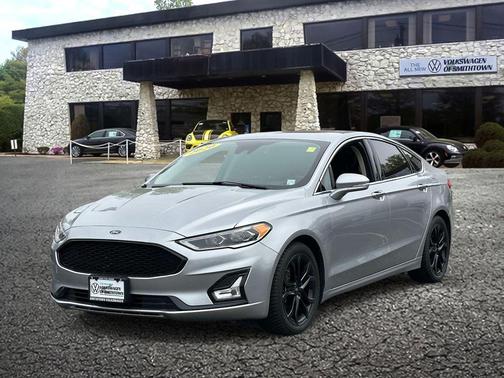 Iconic Silver Metallic 2020 Ford Fusion Hybrid Titanium