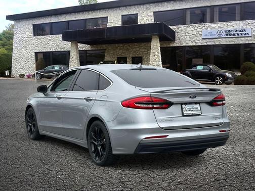 Iconic Silver Metallic 2020 Ford Fusion Hybrid Titanium