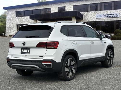 2024 Volkswagen Taos 1.5T SEL