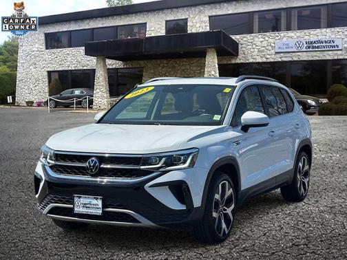 Pure White 2023 Volkswagen Taos 1.5T SEL