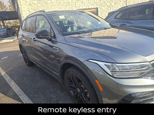 2022 Volkswagen Tiguan 2.0T SE R-Line Black 4MOTION