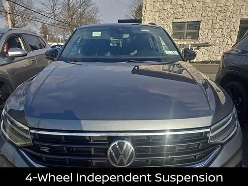 2022 Volkswagen Tiguan 2.0T SE R-Line Black 4MOTION