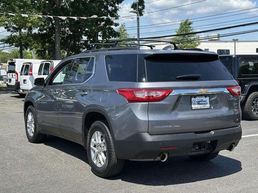 Satin Steel Metallic 2020 Chevrolet Traverse LT Leather