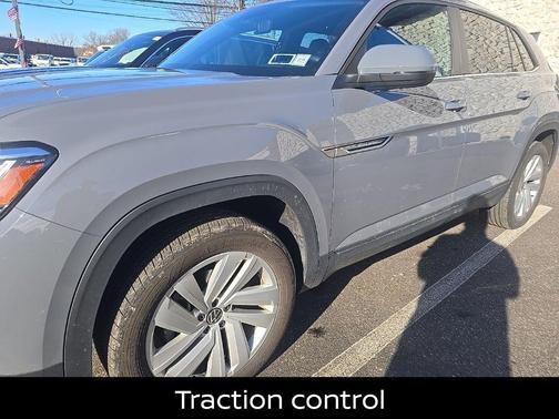 2022 Volkswagen Atlas Cross Sport 3.6L V6 SE w/Technology