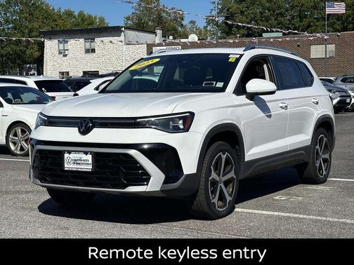 2025 Volkswagen Taos 1.5T SEL
