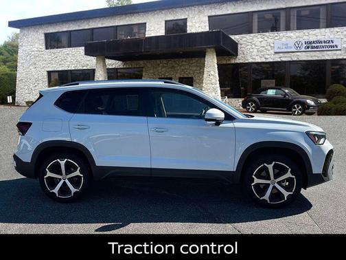 2025 Volkswagen Taos 1.5T SEL