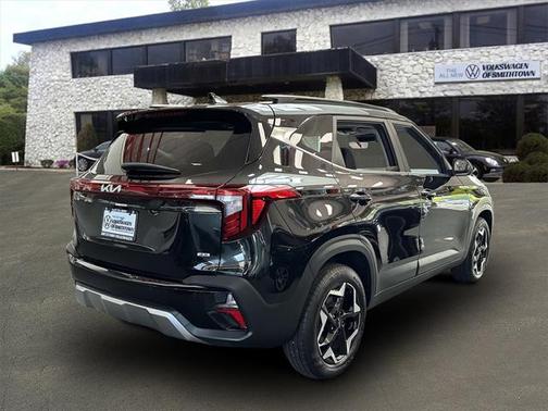 2025 Kia Seltos EX