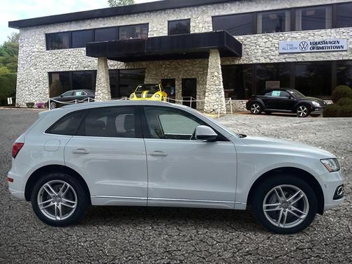 2017 Audi Q5 2.0T Premium Plus