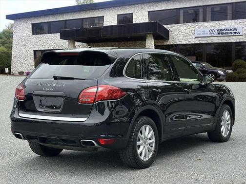 2011 Porsche Cayenne Base