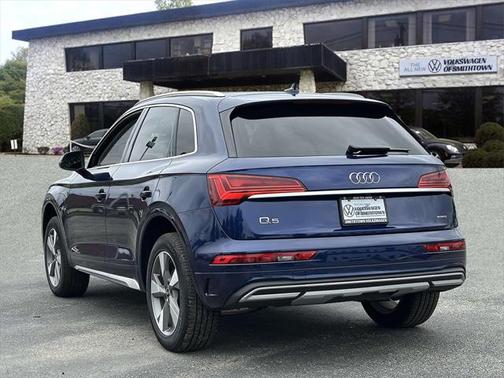 2024 Audi Q5 40 Premium Plus