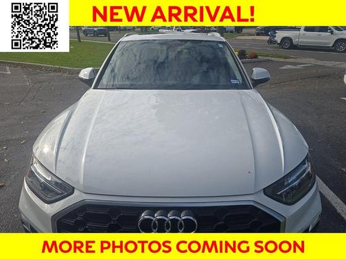 2023 Audi Q5 45 S line Premium Plus