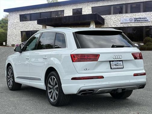 2019 Audi Q7 45 Premium Plus