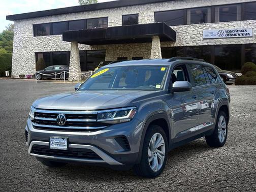 Platinum Gray Metallic 2023 Volkswagen Atlas 2.0T SE w/Technology 4MOTION