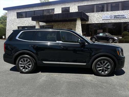 2023 Kia Telluride LX