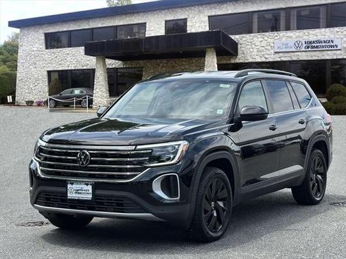 2025 Volkswagen Atlas 2.0T SE w/Technology 4MOTION