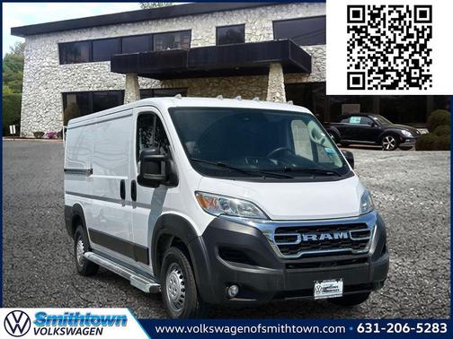 Bright White Clearcoat 2025 RAM ProMaster 2500 Tradesman