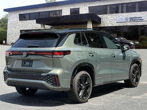 2025 Volkswagen Tiguan 2.0T SE R-Line Black 4MOTION