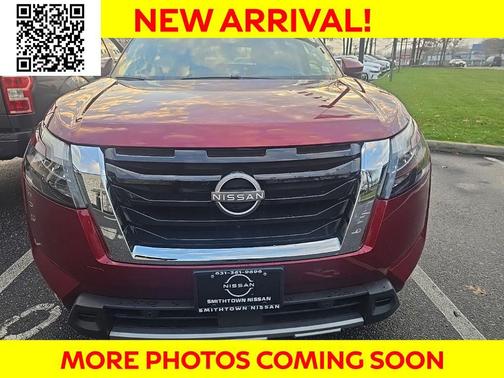 2025 Nissan Pathfinder Platinum 4WD