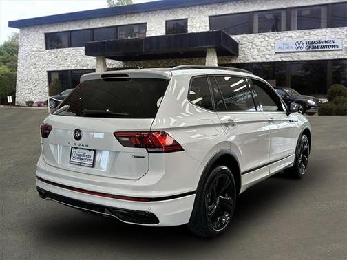 2024 Volkswagen Tiguan 2.0T SE R-Line Black 4MOTION