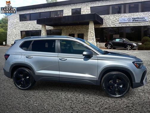 2025 Volkswagen Taos 1.5T SEL