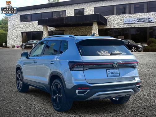 2025 Volkswagen Taos 1.5T SEL