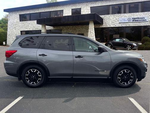 2020 Nissan Pathfinder SV 4WD