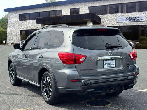 2020 Nissan Pathfinder SV 4WD