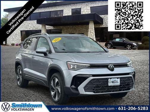 Silver Metallic 2025 Volkswagen Taos 1.5T SE