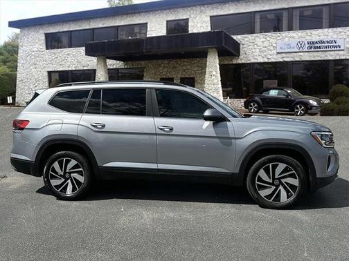 2024 Volkswagen Atlas 2.0T SE w/Technology 4MOTION