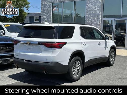 2022 Chevrolet Traverse LT Cloth