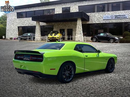 Sublime Metallic Clearcoat 2023 Dodge Challenger R/T Scat Pack