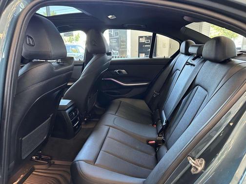 2021 BMW 330 xDrive