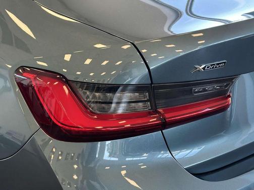 2021 BMW 330 xDrive