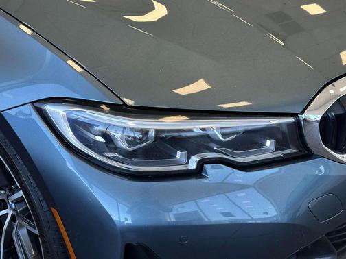2021 BMW 330 xDrive