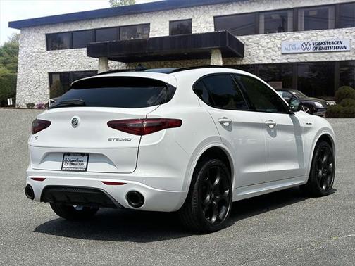 2022 Alfa Romeo Stelvio Ti