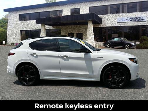 2022 Alfa Romeo Stelvio Ti