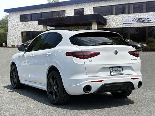2022 Alfa Romeo Stelvio Ti