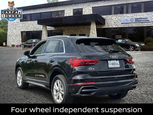 2024 Audi Q3 Premium 45 TFSI S line quattro Tiptronic