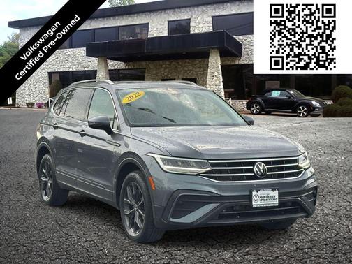 Platinum Gray Metallic 2022 Volkswagen Tiguan 2.0T SE