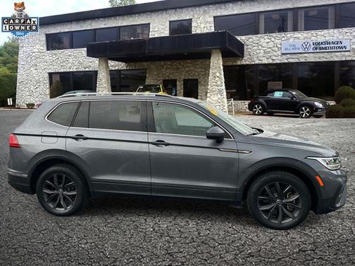 Platinum Gray Metallic 2022 Volkswagen Tiguan 2.0T SE