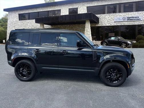 2024 Land Rover Defender 110 P300